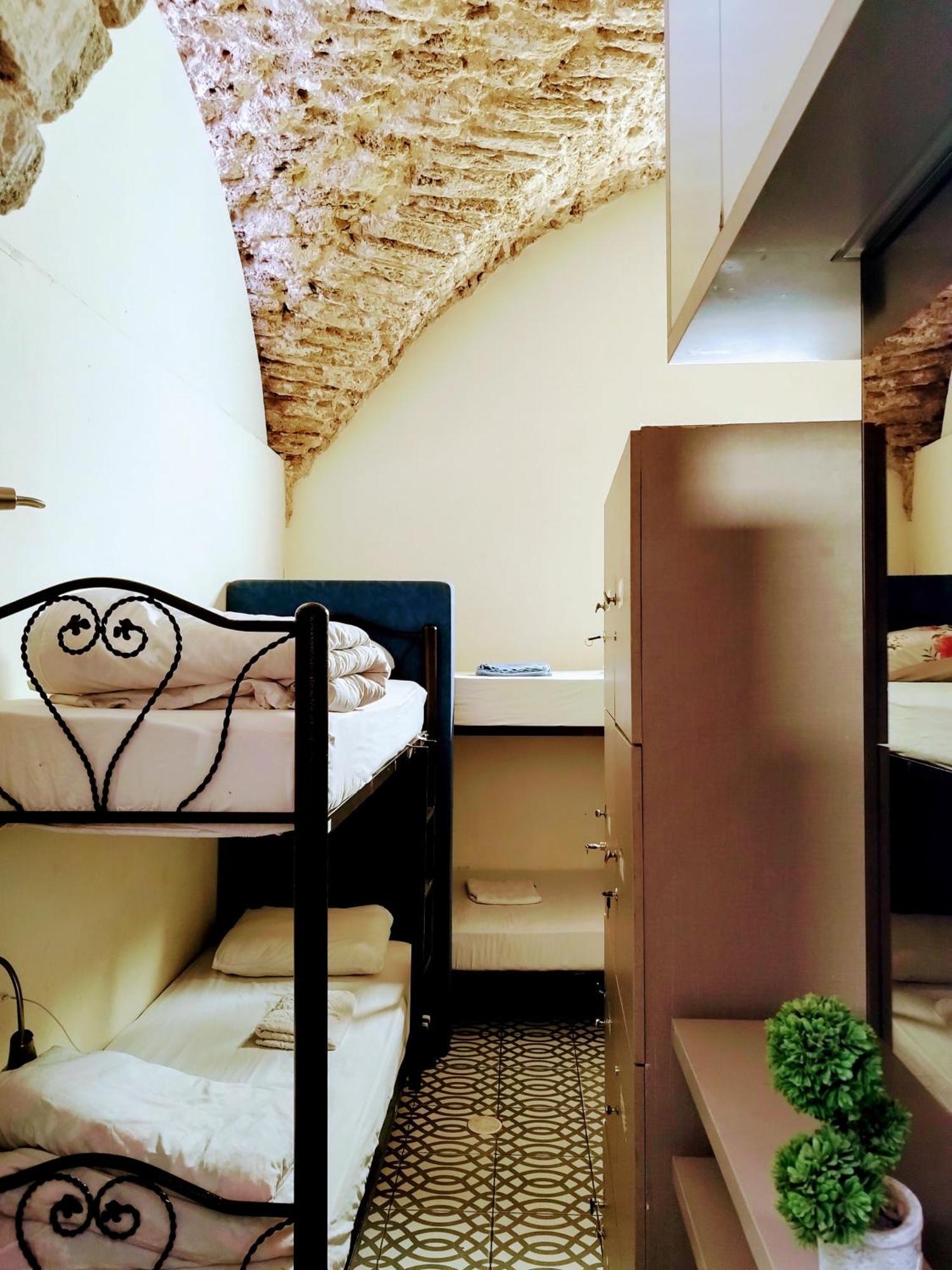 Polihosts Old Jaffa Hostel Tel Aviv Ngoại thất bức ảnh