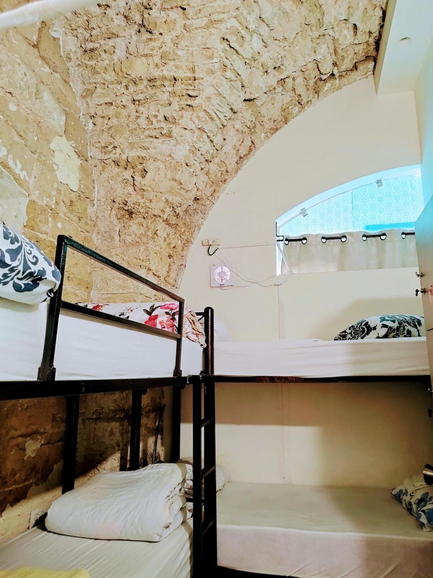 Polihosts Old Jaffa Hostel Tel Aviv Ngoại thất bức ảnh